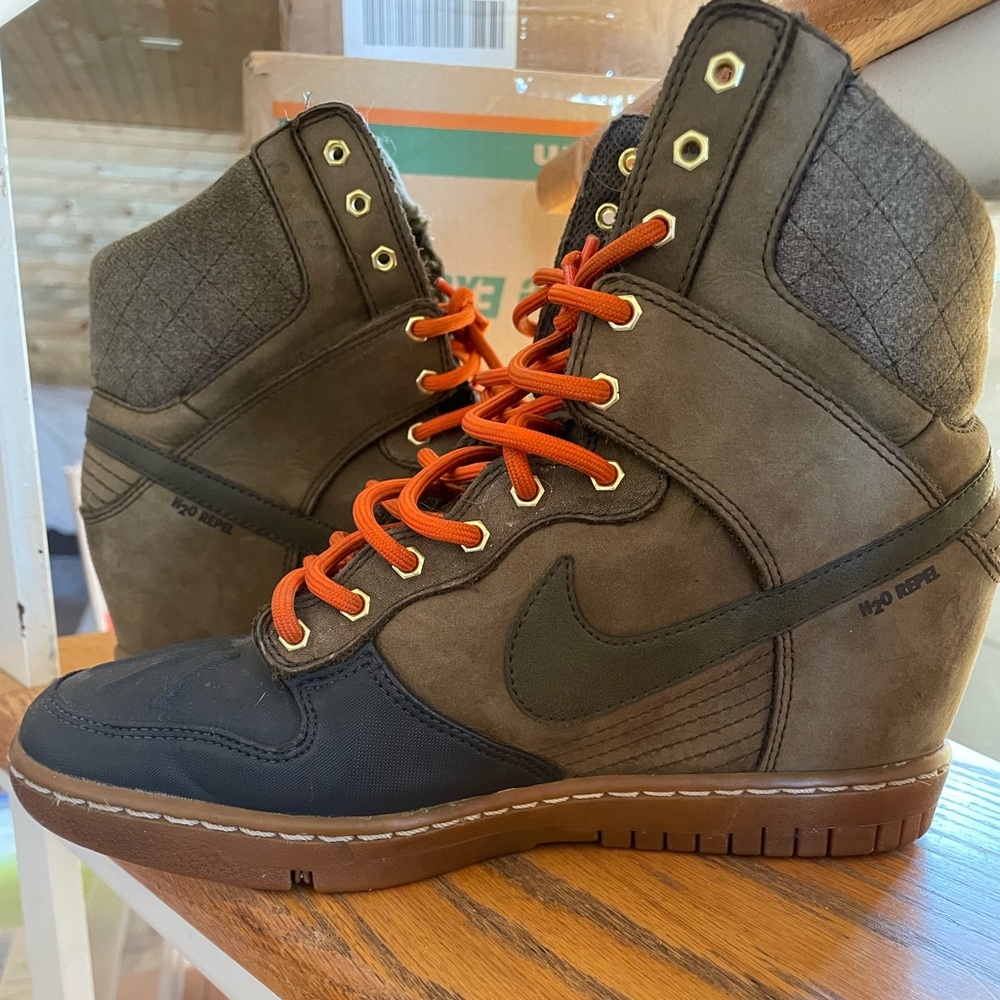 Nike Womens Boots